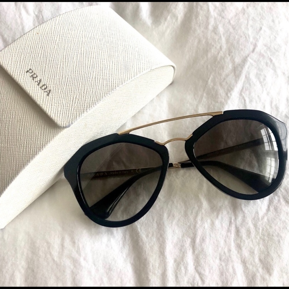 Authentic Prada Sunnies 💯